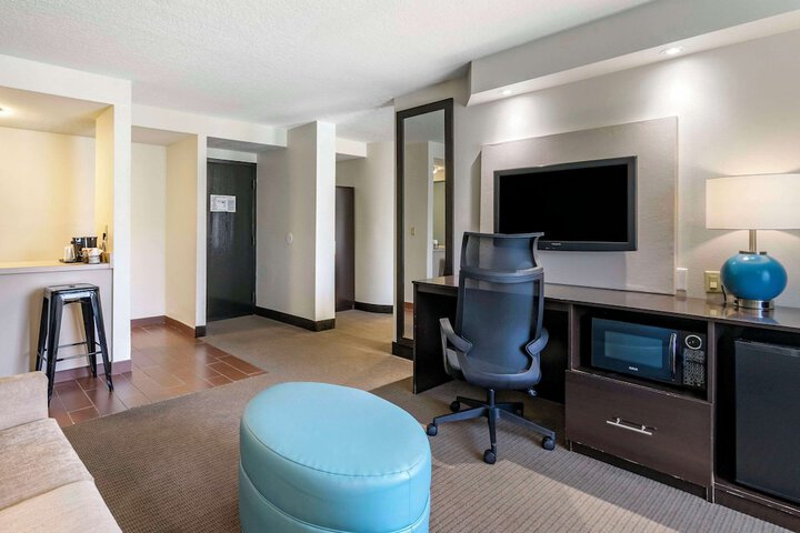 Room 15 of 35