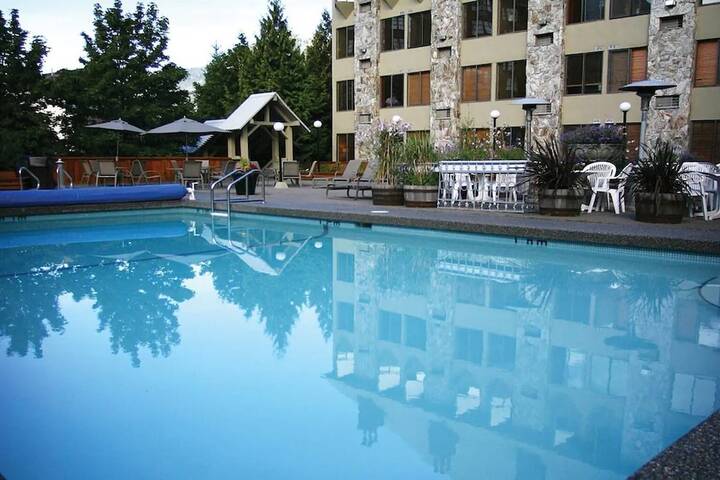 Pool 9 of 64