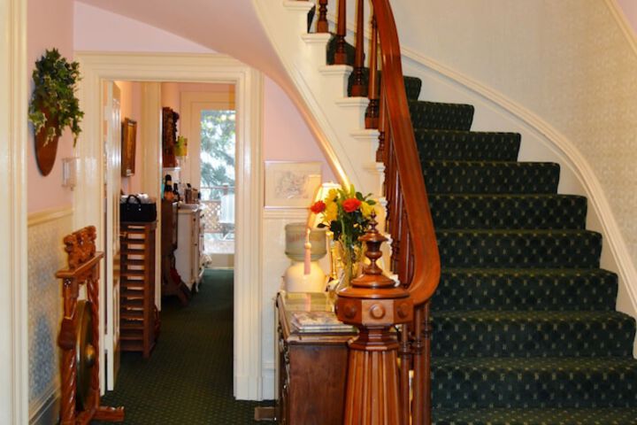 Hotel 7 of 84