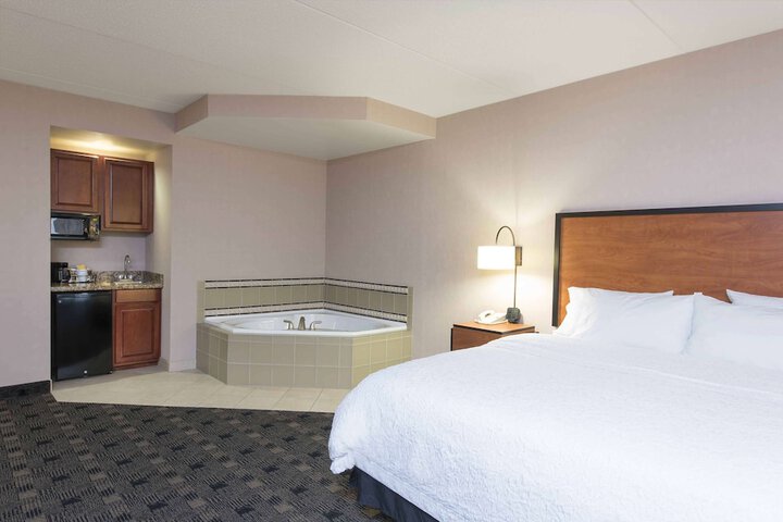 Hampton Inn and Suites Indianapolis - Fishers
