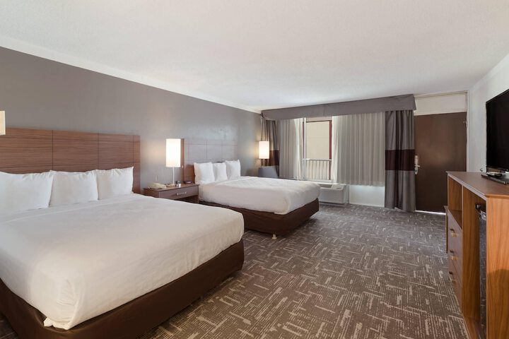 Clarion Hotel Concord / Walnut Creek