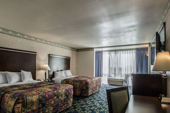 Room 22 of 26
