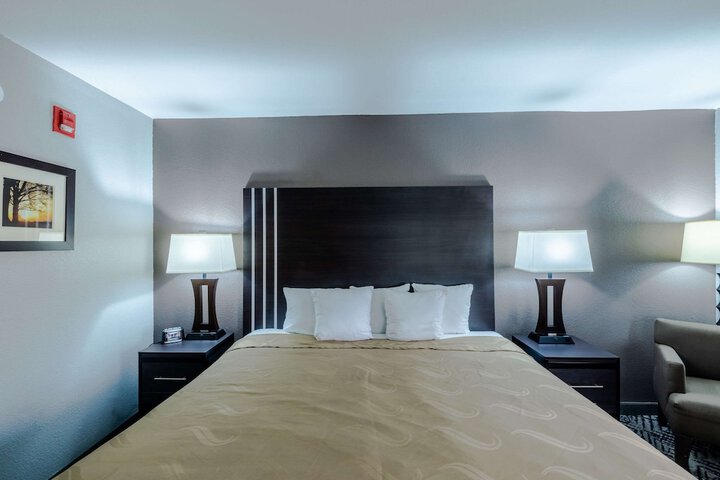 Room 16 of 43