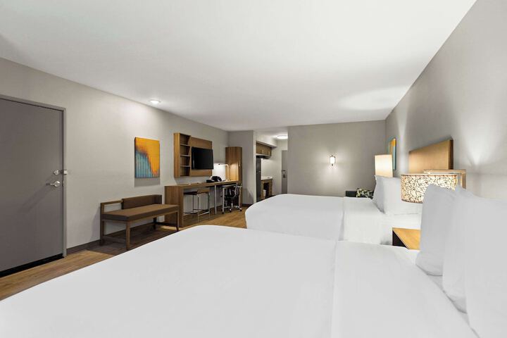 Room 15 of 22