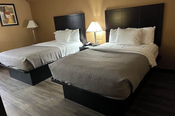 Room 22 of 37
