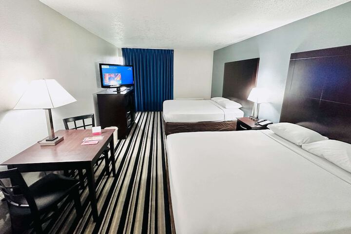Room 34 of 66