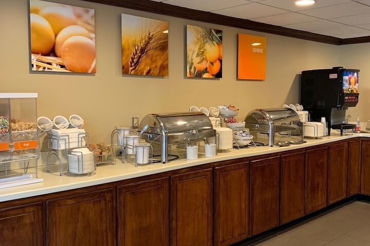 Breakfast/Coffee Service 54 of 62