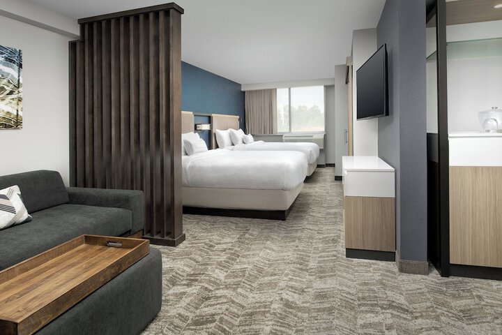 Room 18 of 29
