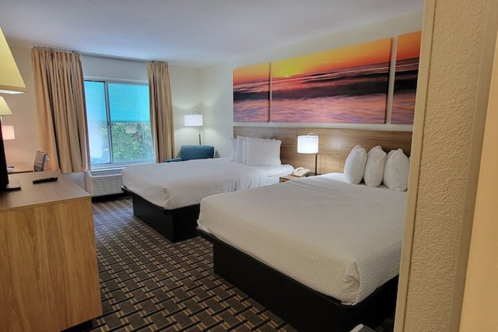 Room 12 of 41