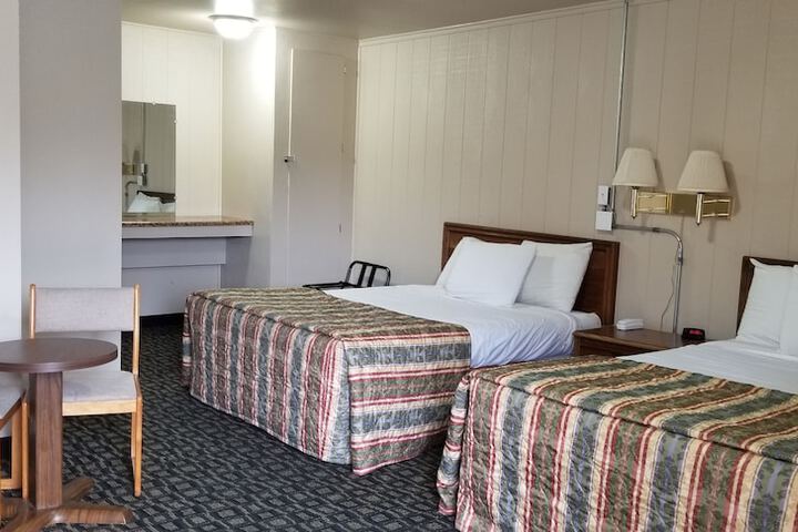Room 11 of 21