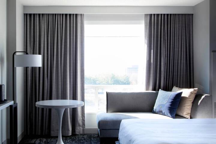 Room 31 of 68