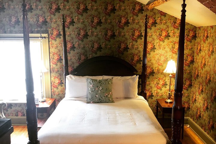 Room 25 of 69