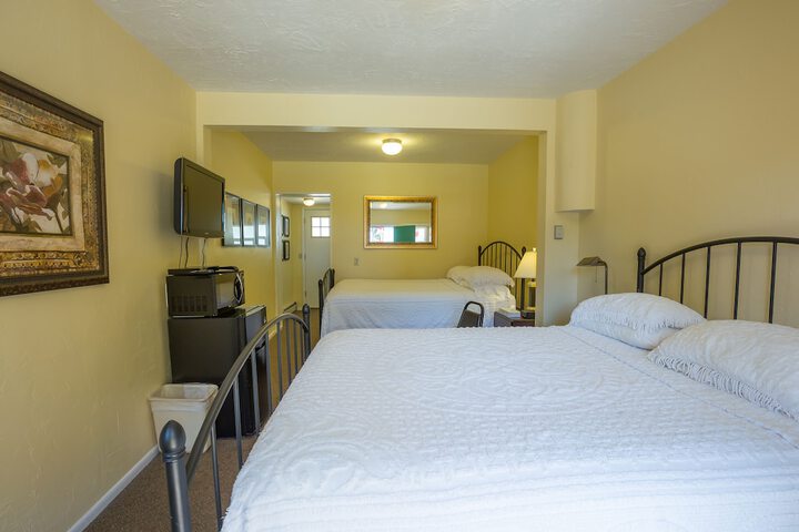 Room 123 of 187