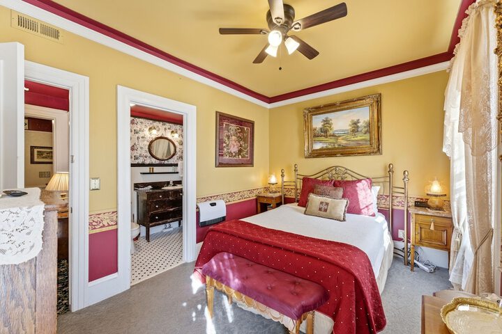 Heber Senator Bed and Breakfast