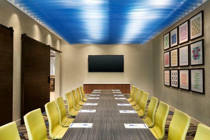 Holiday Inn Express Mt. Vernon by IHG