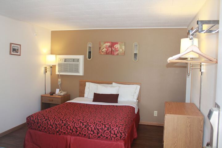 Room 49 of 66