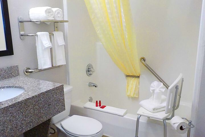 Room 8 of 25