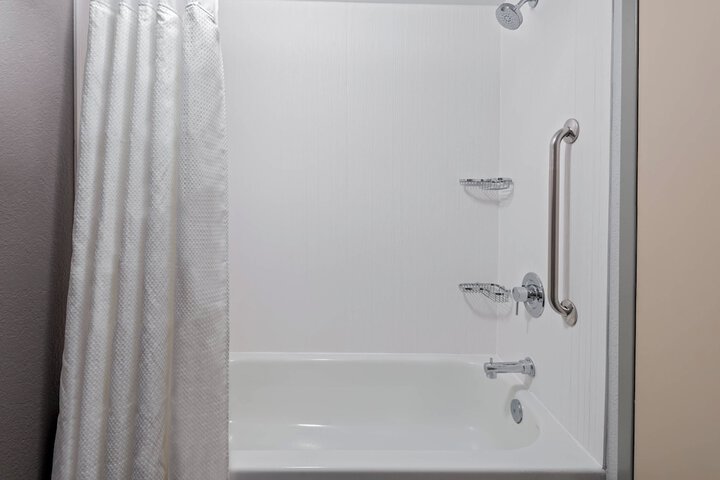 Room 21 of 39