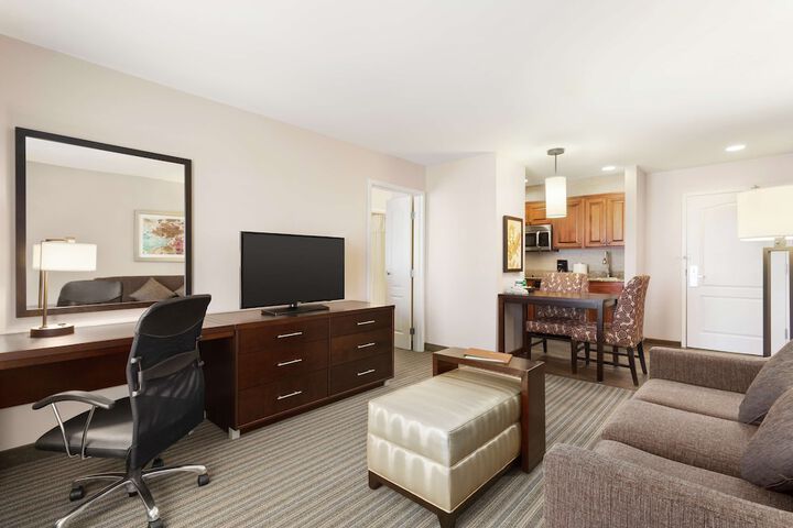 Homewood Suites by Hilton Fargo