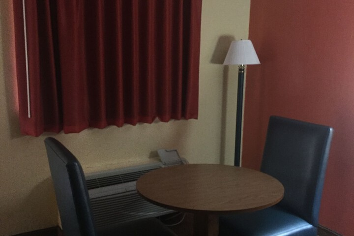 Room 34 of 48