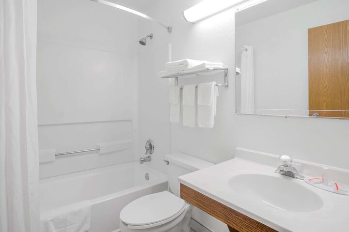 Room 18 of 21