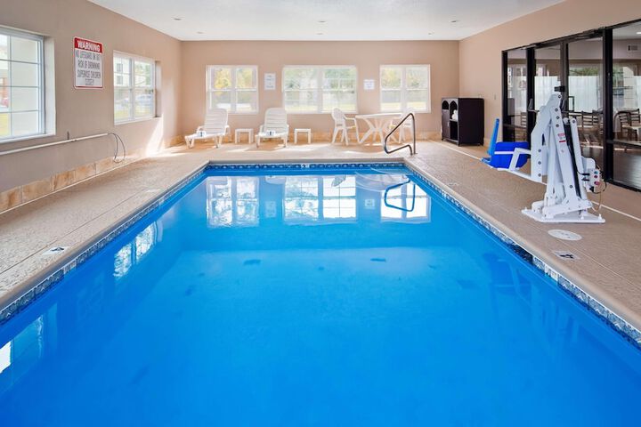 Pool 2 of 22