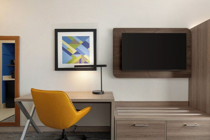 Holiday Inn Express West Sacramento by IHG
