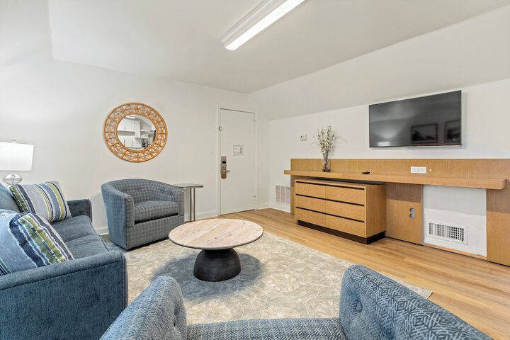Room 58 of 112
