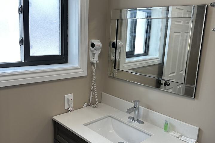 Room 53 of 72