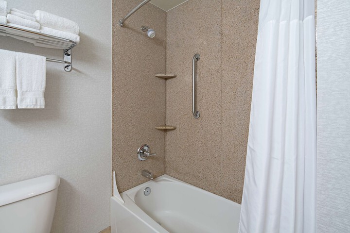 Hampton Inn & Suites Bremerton