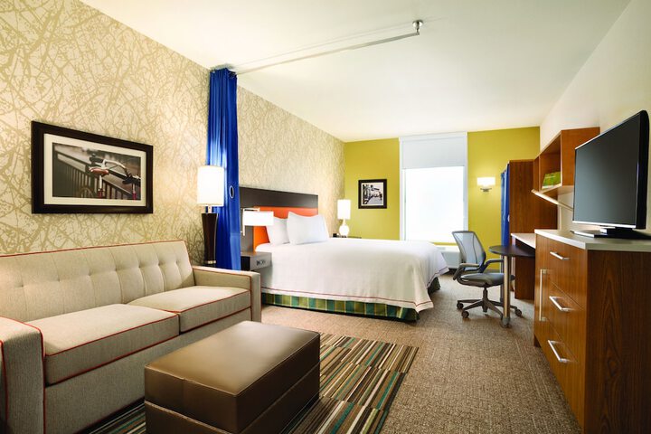 Room 17 of 34