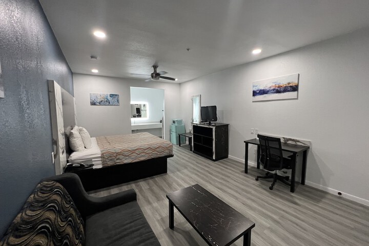 Room 35 of 52
