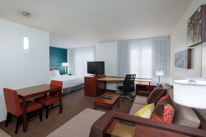 Room 12 of 21