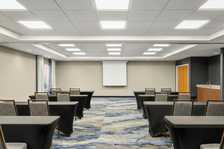 Fairfield Inn & Suites by Marriott Birmingham Fultondale / I65