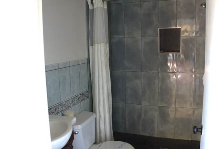 Room 32 of 56