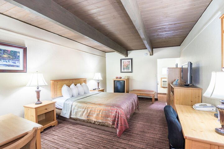Room 15 of 34
