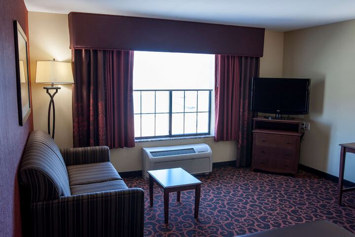 Room 32 of 87