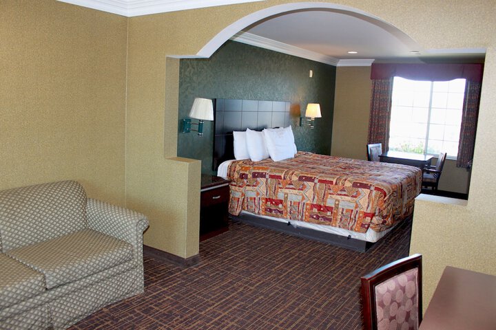 Room 20 of 37