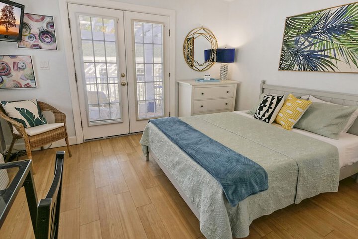 Room 46 of 158