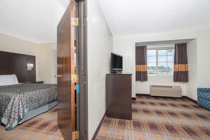 Room 7 of 20