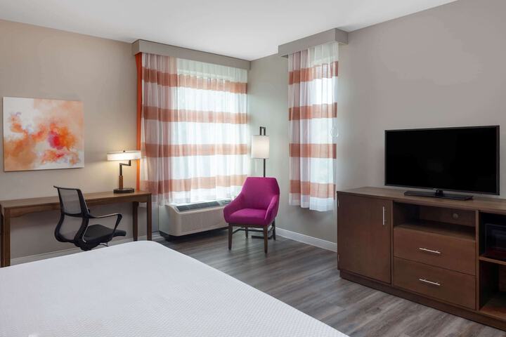 Room 25 of 35