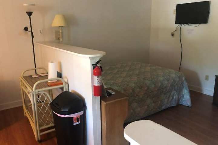 Room 73 of 113