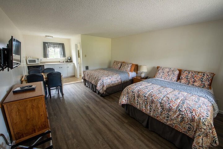 Pacific City Inn