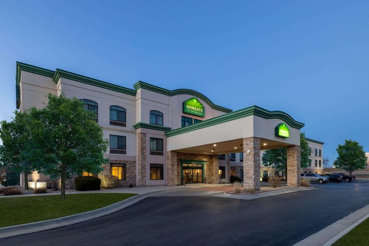 Hotel 5 of 40