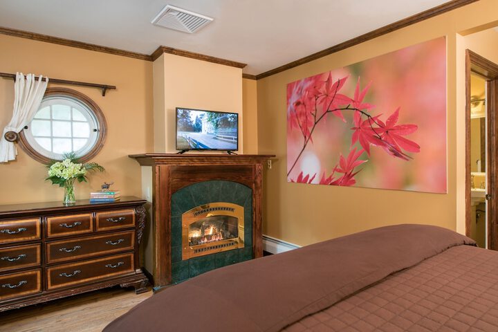Room 8 of 43