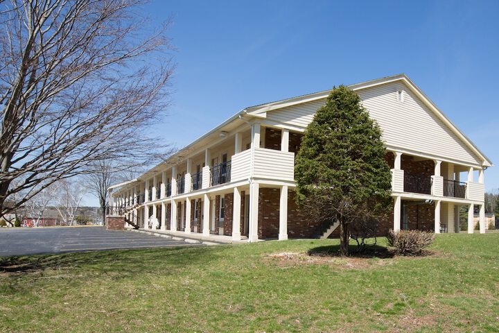 Econo Lodge Sturbridge Route 20