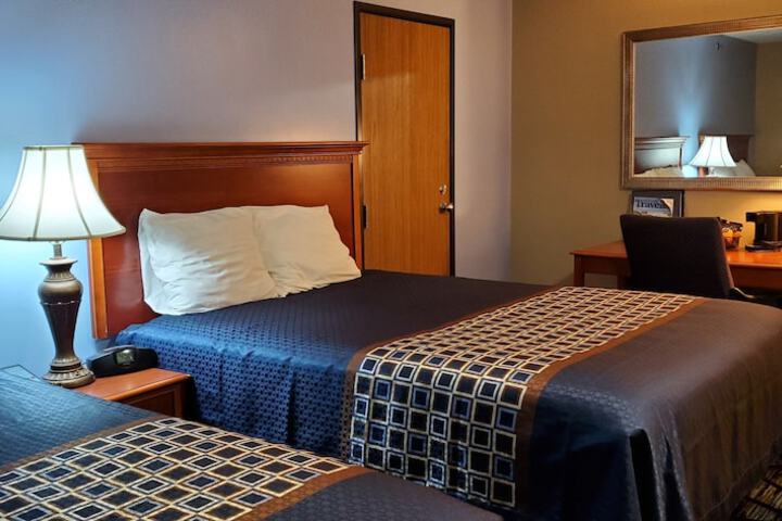 Room 28 of 32