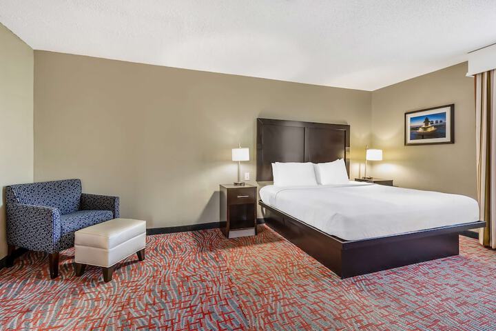 Room 14 of 42