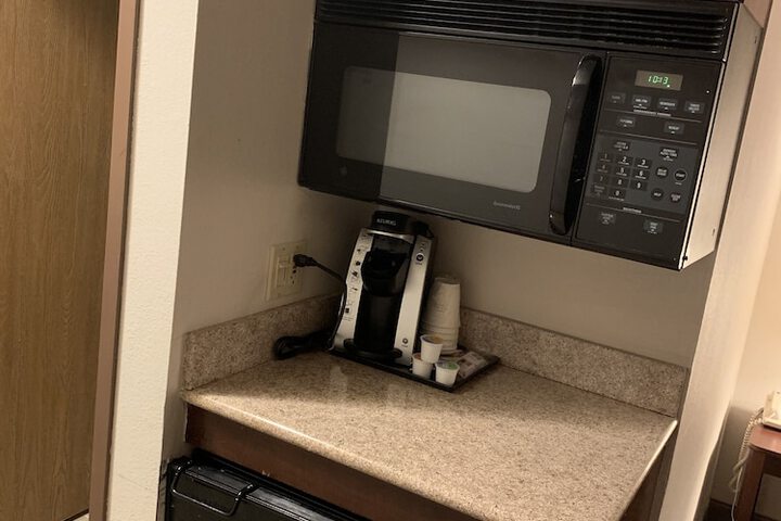Room 13 of 38