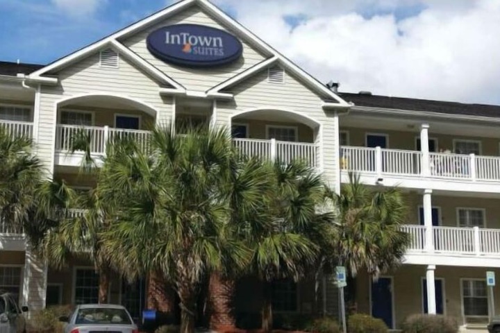 Hotel 4 of 18